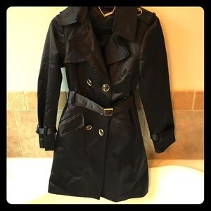 Trina Turk Like New Trench Coat Water Repellant